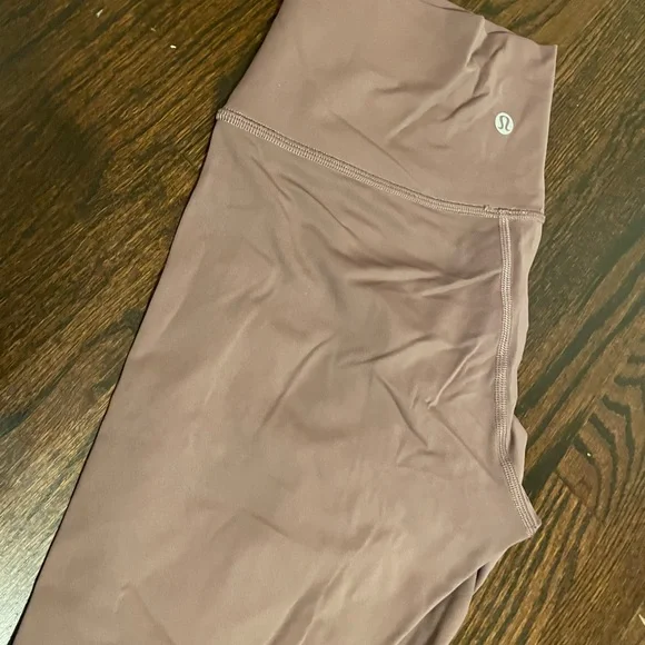 Lululemon Wunder Unders, size 8, “Antique Bark” Nulux high rise - VGUC - Picture 6 of 8